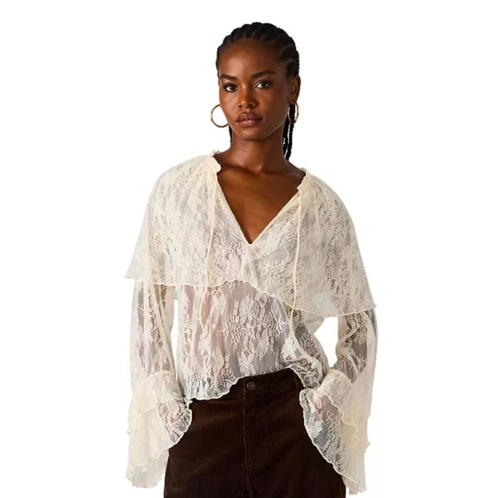 Steve Madden Cream Saylor Lace Ruffle V-Neck Top Size S NWT